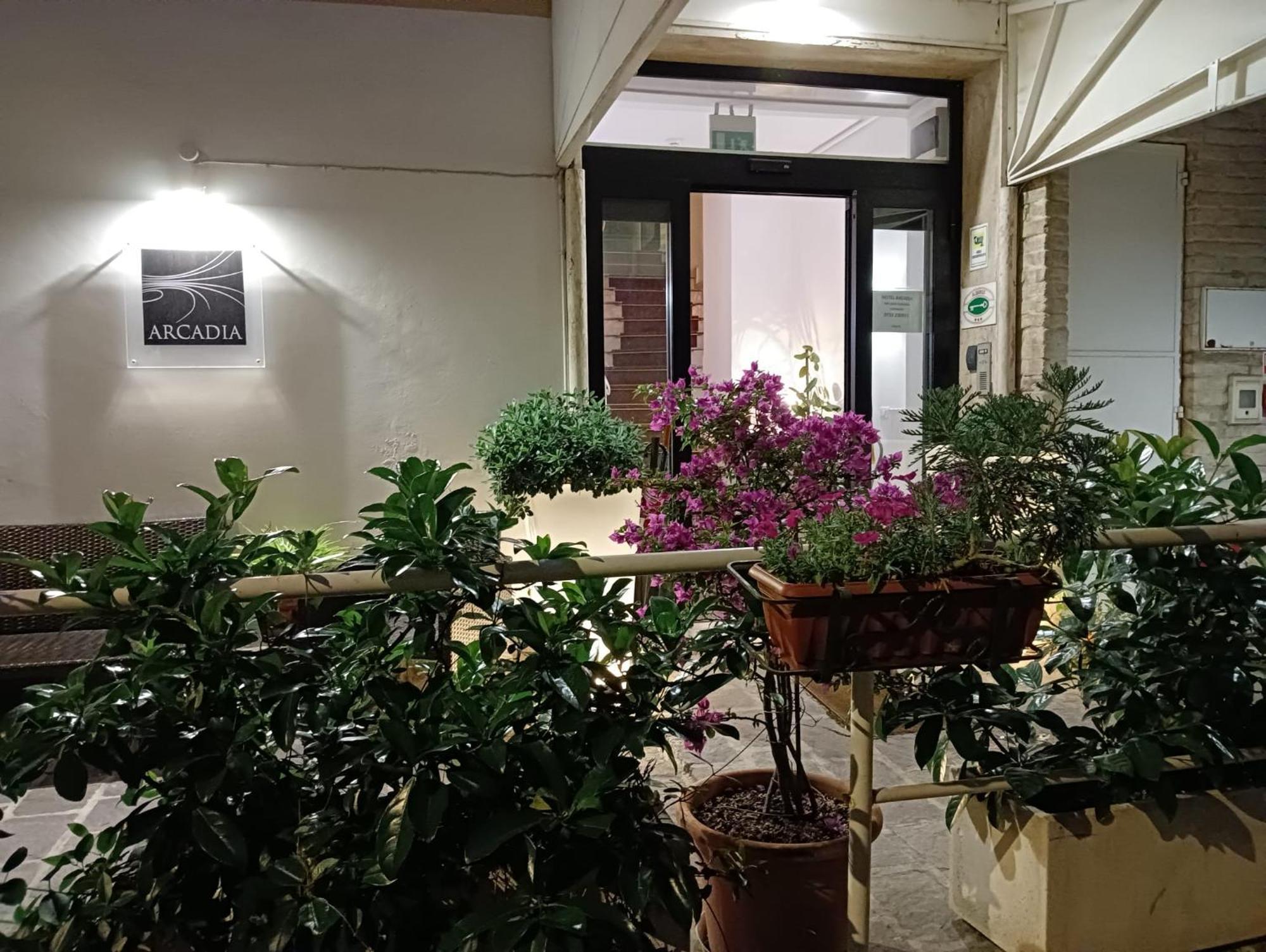 Hotel Arcadia Macerata Dış mekan fotoğraf